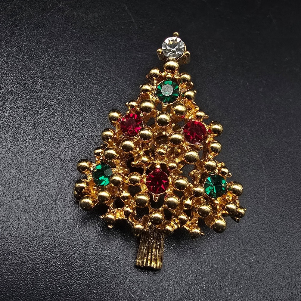 Avon Rhinestone Christmas Tree Pin Gold Tone Vintage Costume Jewelry